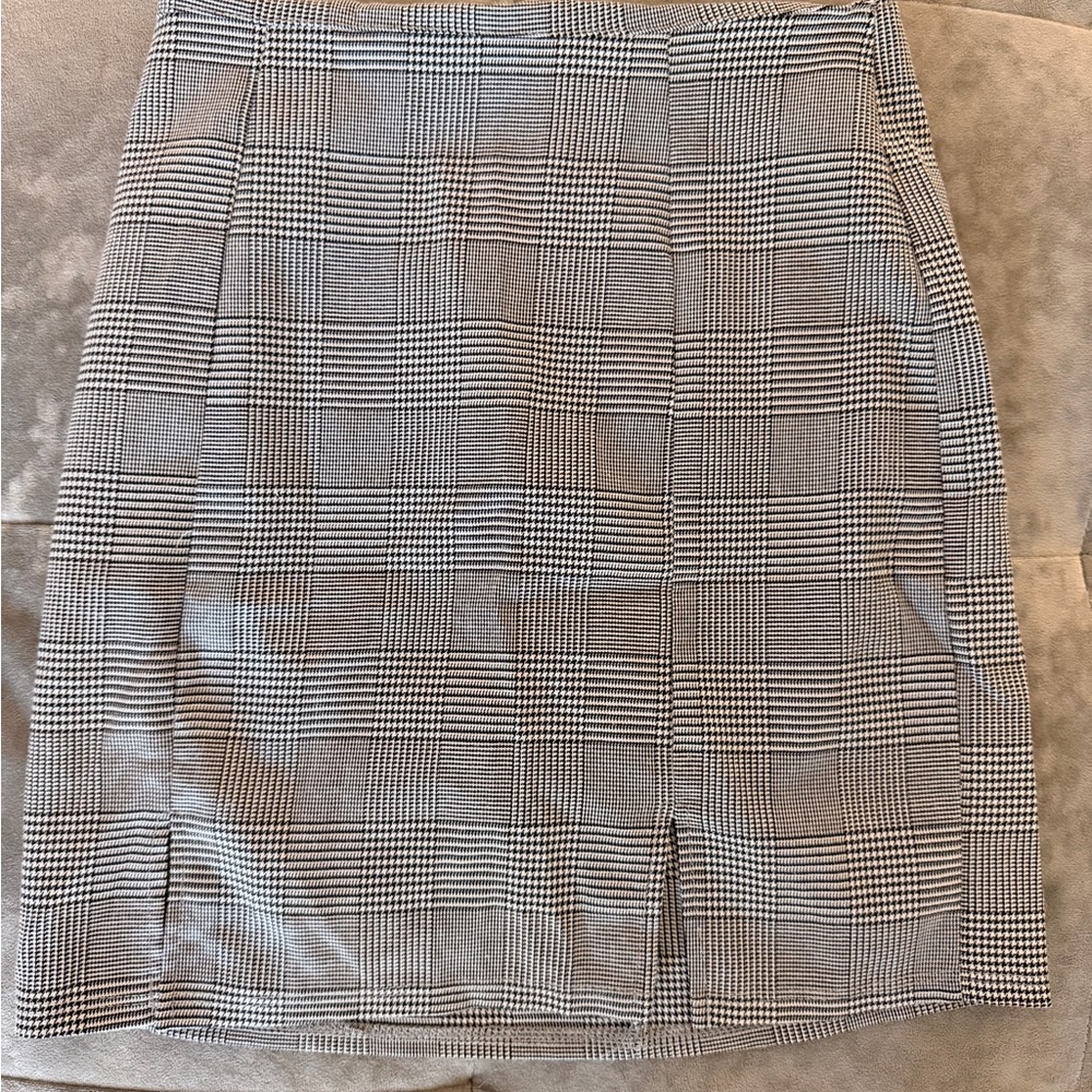 Windsor Classic Black and White Plaid Women's Skirt